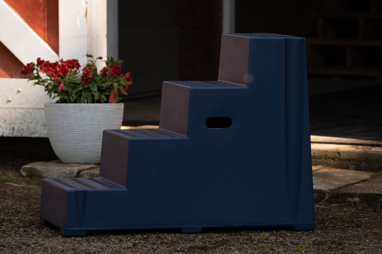 Classic Show Jumps Stable Accessories 4 Step Heavy Duty Mounting Block